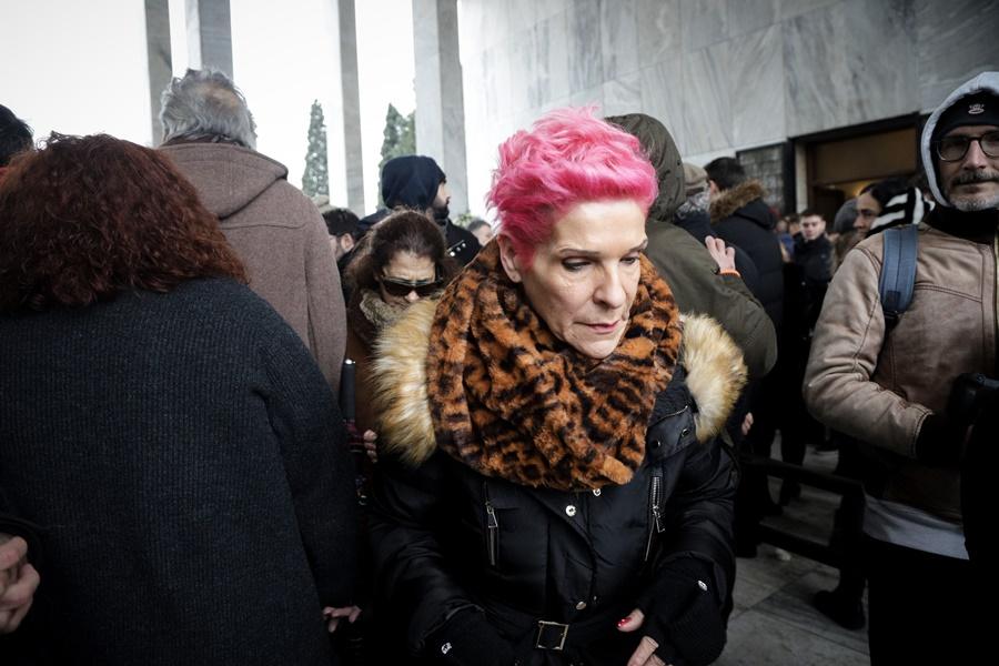 Τόλμησαν τεράστιες αλλαγές στα μαλλιά τους και άλλαξαν τελείως την εμφάνισή τους: 8 περιπτώσεις διάσημων Ελληνίδων