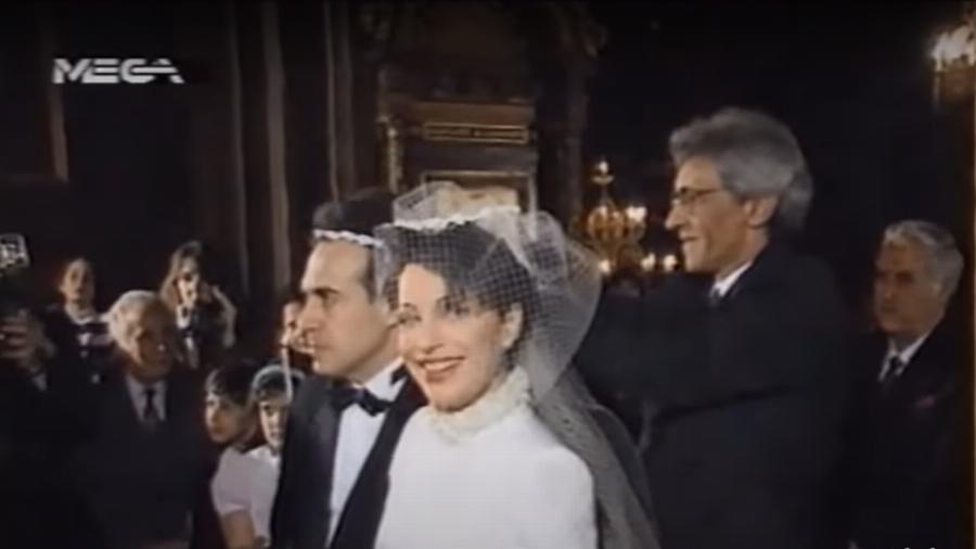 Χάρις Αλεξίου: Η πάμφτωχη μητέρα της από τη Μικρά Ασία, οι δύο γάμοι, η υιοθεσία και η λεωφόρος που πήρε το όνομα της