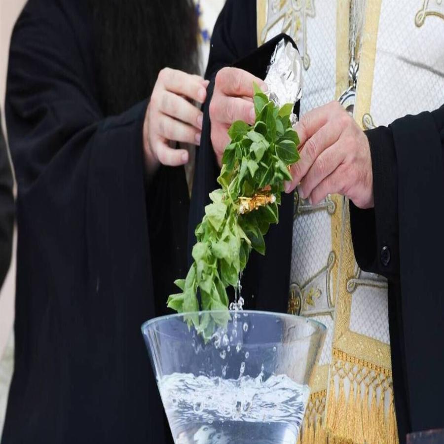 Γιατί δεν χαλάει ποτέ ο Ορθόδοξος Αγιασμός;