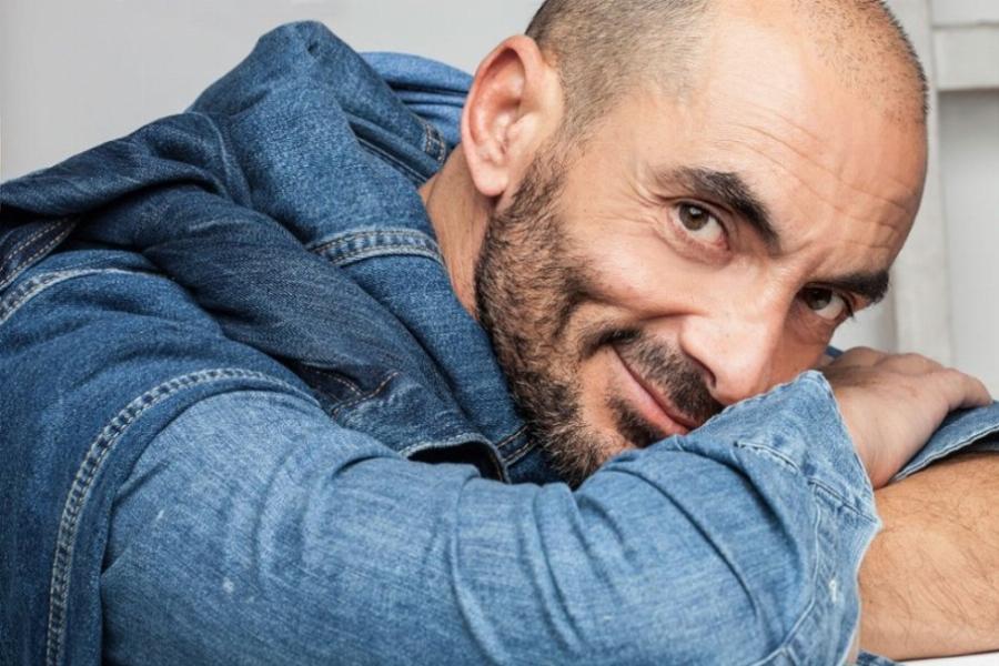 Αλέκος Συσσοβίτης: Η δουλειά στις οικοδομές από τα 13, η ψυχική ασθένεια της μητέρας του, ο αυτοδίδακτος ηθοποιός και η μεγάλη πικρία του