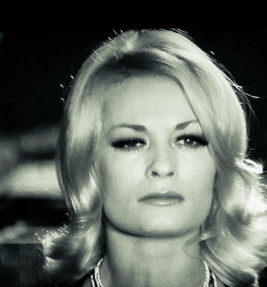 Ζέτα Αποστόλου: Το απόλυτο ερωτικό σύμβολο των 60s, η συνεργασία με τη Φίνος Φιλμ και το μεγάλο παράπονο