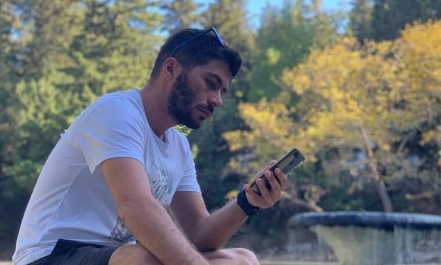 Άρης Τσάπης: Τα δύσκολα παιδικά χρόνια, ο έρωτας της ζωής του και ο ερχομός του γιου του στα 25