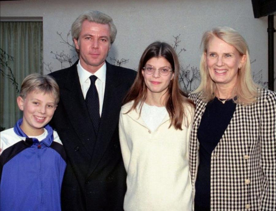 Αθηνά Ωνάση: Η αυτοκτονία της μητέρας, η αμύθητη περιουσία, οι απιστίες, το διαζύγιο και η καινούργια ζωή