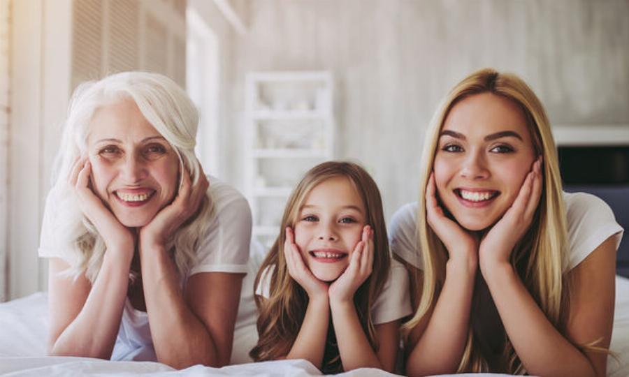 Μητέρα γράφει γράμμα στην κόρη της για να το διαβάσει όταν μεγαλώσει