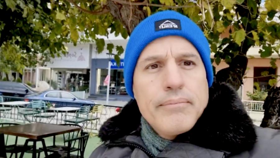 «Τους γέρους μας δεν θα τους εκβιάσετε…»: Νέο βίντεο Πετράκου για τον υποχρεωτικό εμβολιασμό