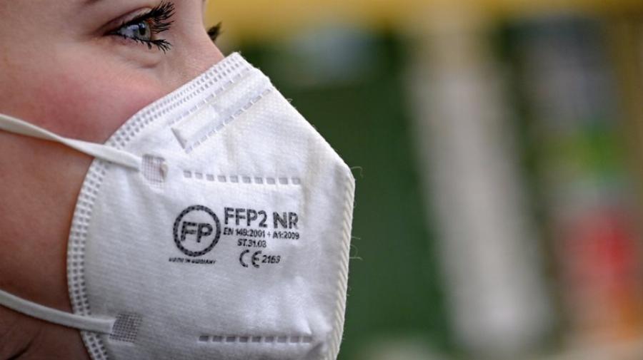 Μάσκα ΚΝ – 95: Στα ύψη οι τιμές εώς και 5 ευρώ – Εξαντλούνται από τα φαρμακεία