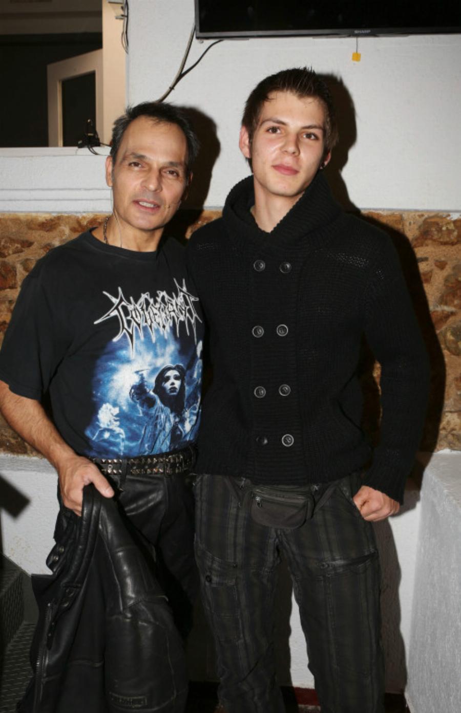 Εκπληκτική ομοιότητα: Ο 20χρονος γιος του Σταμάτη Γαρδέλη είναι ίδιος ο πατέρας του στα νιάτα του