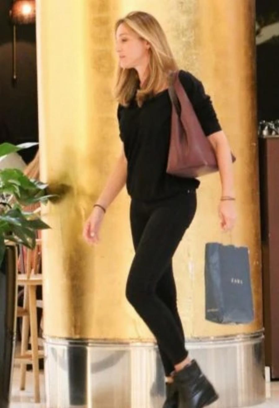 Κάτια Ζυγούλη: 43 ετών, τέσσερις γέννες και σώμα αψεγάδιαστο