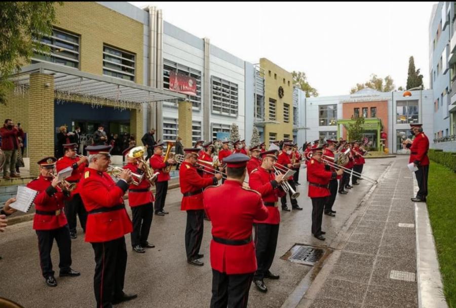 Ο Άγιος Βασίλης από τη Φινλανδία χάρισε χαμόγελα στα παιδιά της Ογκολογικής Μονάδας Παίδων Ελπίδα