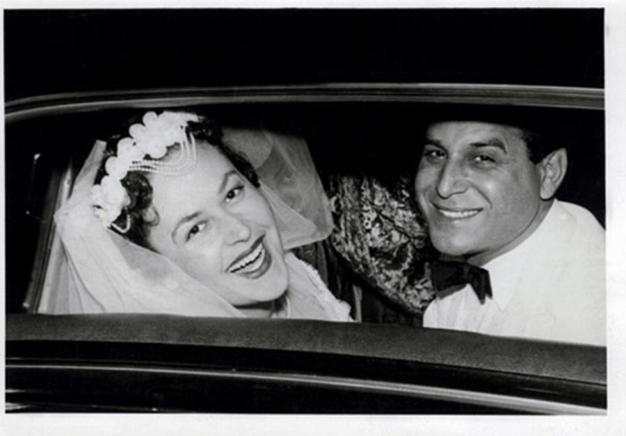 Ευαγγελία Σαμιωτάκη: Ο αιώνιος έρωτας, ο θάνατος του συζύγου της που την τσάκισε, ο ακρωτηριασμός του ποδιού και το τέλος