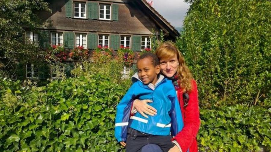 Μαρία: Η πρώτη Ελληνίδα που υιοθέτησε παιδί από την Αιθιοπία