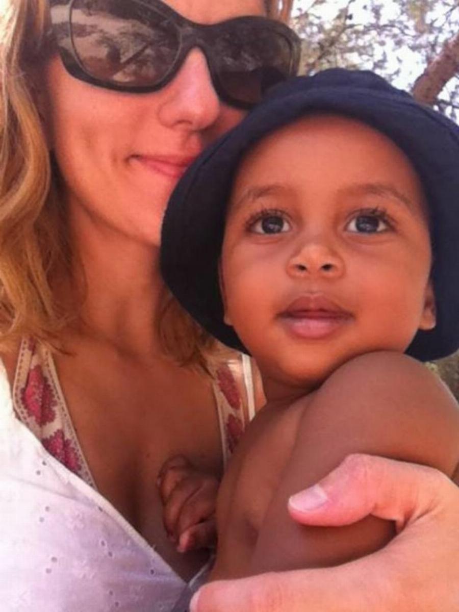 Μαρία: Η πρώτη Ελληνίδα που υιοθέτησε παιδί από την Αιθιοπία