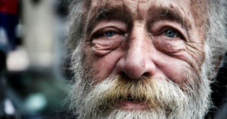 Ένα γράμμα γροθιά στο στομάχι γεμάτο αλήθειες από έναν γονιό στο παιδί του