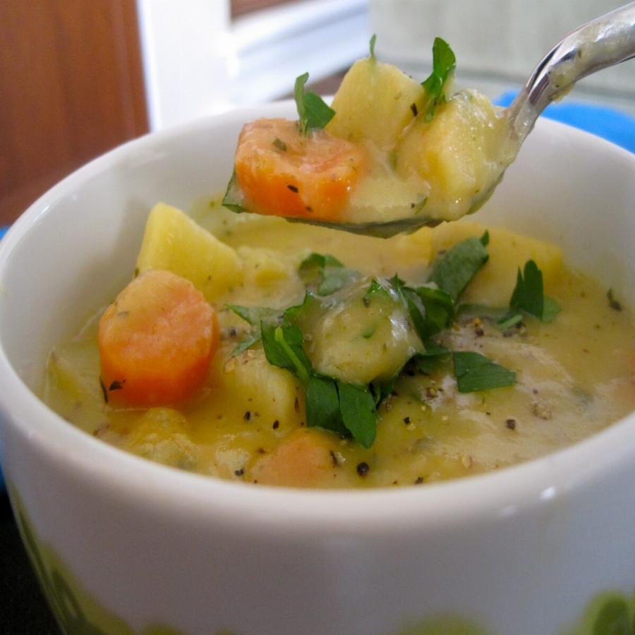 Η καλύτερη ζεστή σούπα για τα κρύα βράδια του χειμώνα γεμάτη θρεπτικά συστατικά