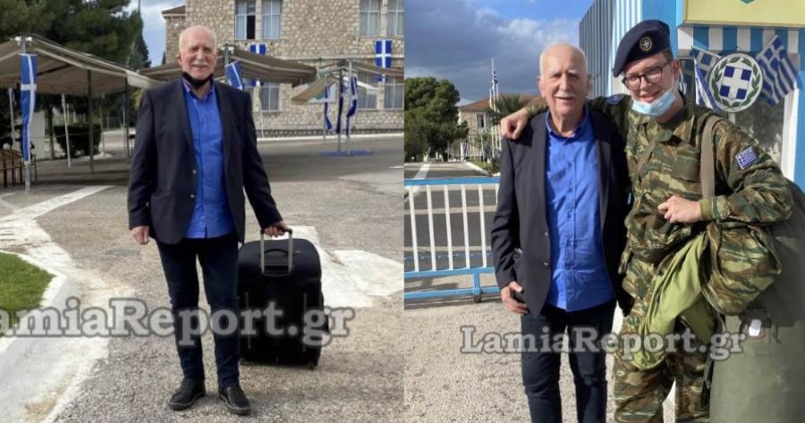 Λαμία: Η εμφανής συγκίνηση του Γιώργου Παπαδάκη στην ορκωμοσία του γιου του