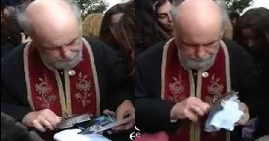 Μέγα θαύμα στην Εκκλησία του Λυκαβηττού: Σταύρωσε την μπλούζα και το παιδί θεραπεύθηκε