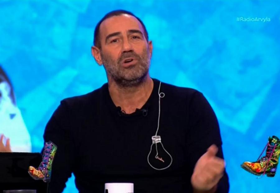 Όταν ο Αντώνης Κανάκης παραπονιόταν στην Ευγενία Σαμάρα ότι δεν γδύθηκε για τους Ράδιο Αρβύλα