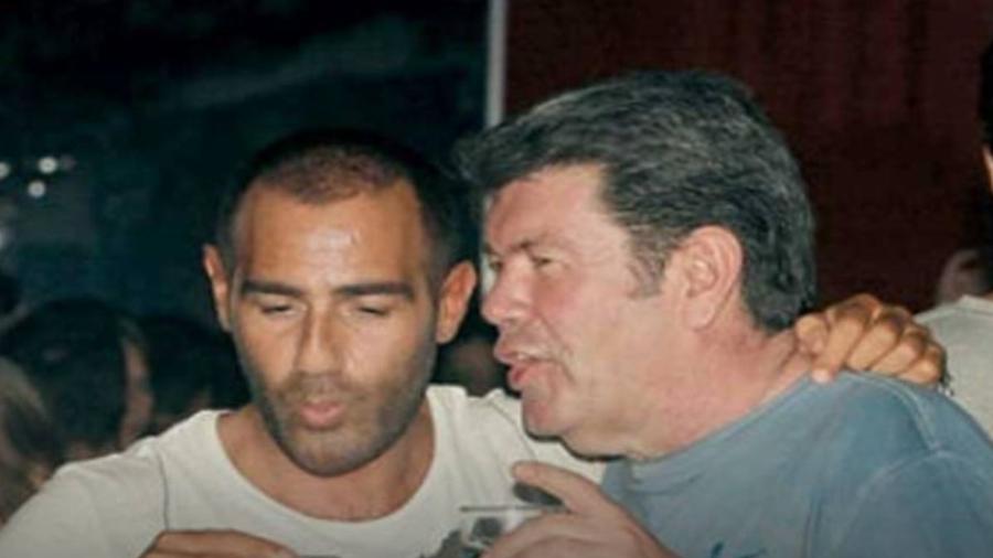 Από αδέρφια, δύο ξένοι: 4 δυνατές φιλίες του Αντώνη Κανάκη που τέλειωσαν άδοξα