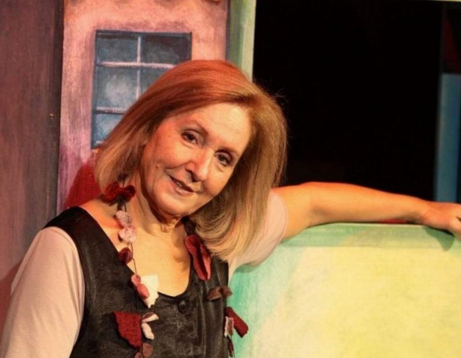 Κάρμεν Ρουγγέρη: Η ζωή σε μοναστήρι, η γνωριμία με τον σύζυγό της και ο ρόλος που της έχει μείνει αξέχαστος