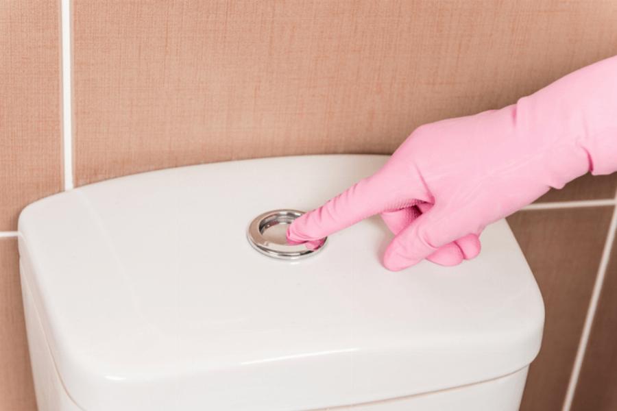 Κανόνες Υγιεινής: Ποια είναι τα 4 σημαντικά λάθη που κάνουμε καθημερινά στο μπάνιο