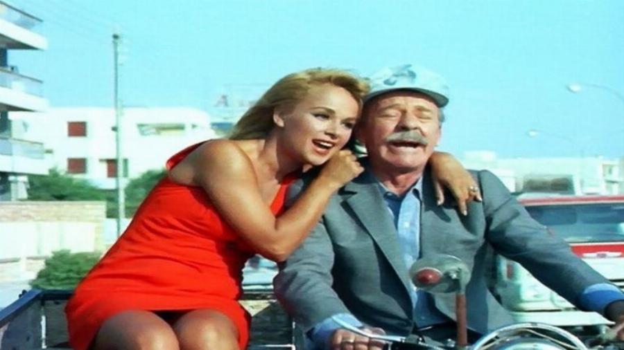 Λαυρέντης Διανέλλος: Το όνειρό του, ο θάνατος στην Αμερική και οι συνάδελφοι που τον ξέχασαν στη κηδεία