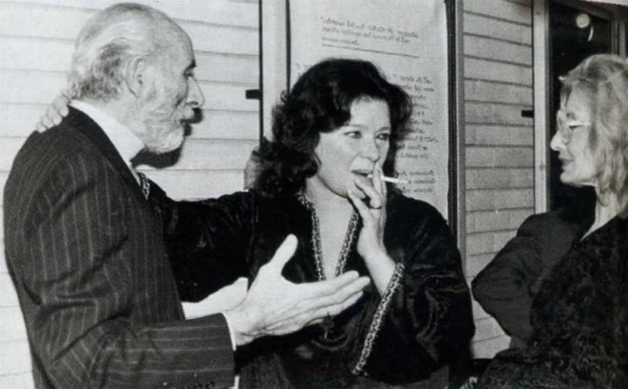 Μάνος Κατράκης: Ο τζόγος, οι γάμοι, τα δίδυμα που έχασε, η μετάνοια και ο όγκος στους πνεύμονες