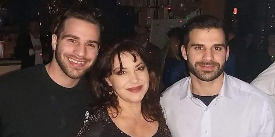 Μαρία Φιλίππου: Ο 21χρονος γιος της, Φίλιππος Σκουτέλης, φημίζεται για την ομορφιά του