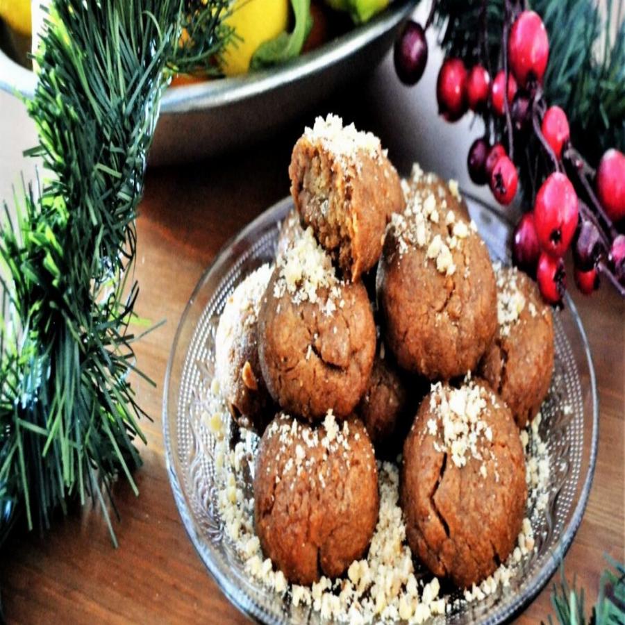 Οχτώ αλάνθαστες συμβουλές για τα τέλεια μελομακάρονα στις γιορτές