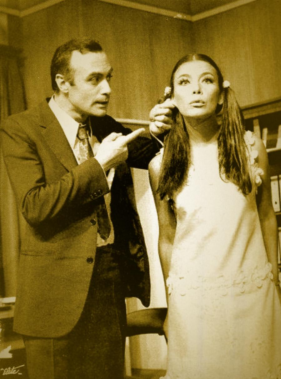 Ανδρέας Μπάρκουλης: Ο μεγαλύτερος ζεν πρεμιέ, τα ναρκωτικά, ο γάμος με την Καίτη Γκρέυ, οι απιστίες, και το βαρύ χαστούκι της Βουγιουκλάκη