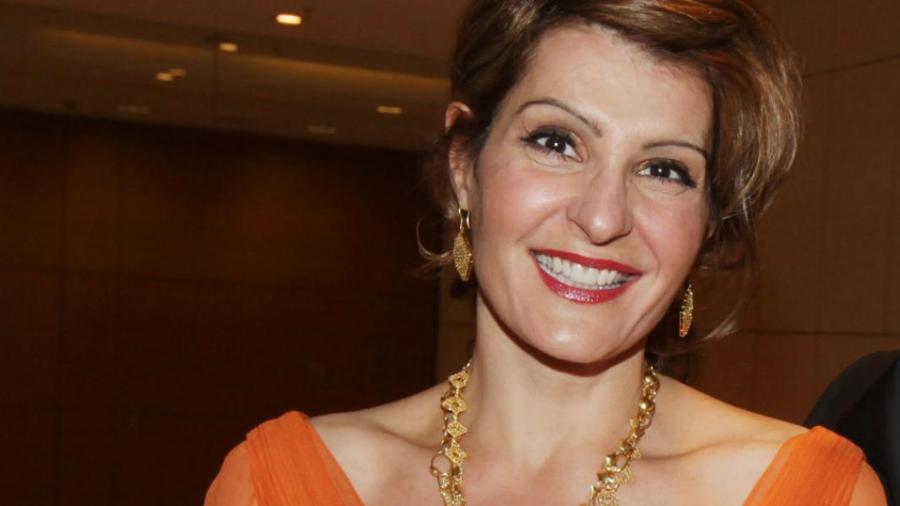 Διάσημοι Έλληνες που υιοθέτησαν παιδί: 8 περιπτώσεις που μας συγκινούν