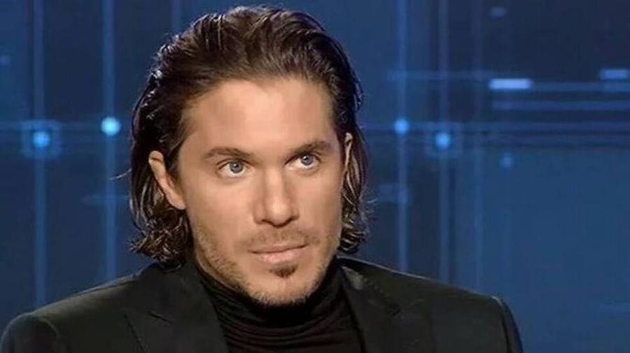 Nίκος Οικονομόπουλος: «Θα μεταλάβω ακόμη κι αν ο προηγούμενος έχει κορωνοϊό. Δεν μ’ ενδιαφέρει πιστεύω στο Χριστό»