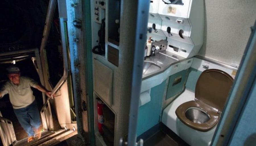 Ένα Boeing 727 της Ολυμπιακής, μεταμορφώθηκε σε εντυπωσιακό σπίτι: Αυτός που το αγόρασε ζει μόνιμα μέσα στο δάσος