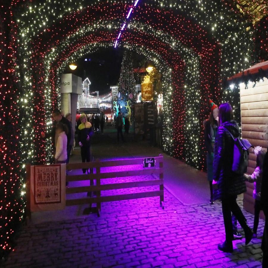 Lockdown τα Χριστούγεννα:Τα 2 μέρη που θα απαγορευτεί η είσοδος στους ανεμβολίαστους για τις γιορτές