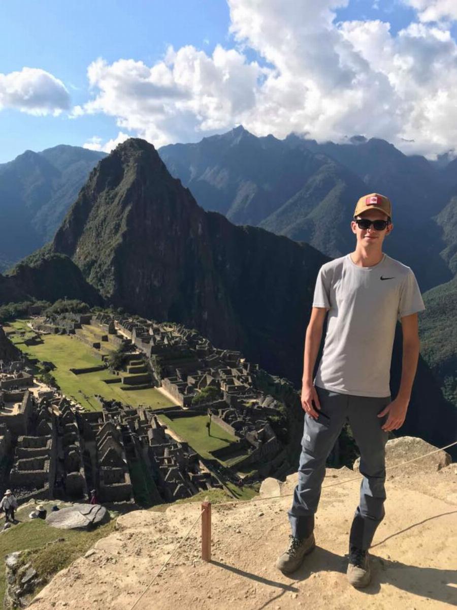 Νίκος Ξανθόπουλος: Ο εγγονός του, Παύλος Ξανθόπουλος, είναι γνωστός για την ομορφιά του και κάνει περήφανο τον παππού του