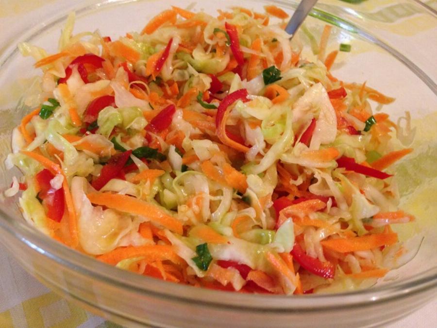 Πολίτικη σαλάτα: Αδυνατίζει, βοηθάει την καρδιά, ρίχνει το ζάχαρο και έχει αντικαρκινικές ιδιότητες