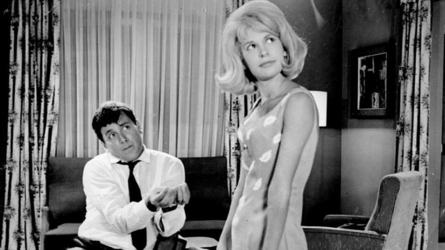 Χλόη Λιάσκου: Το πραγματικό της δράμα, τα 17 χρόνια διαφοράς με τον σύζυγό της, ο θάνατος του 4χρονου γιου της και η απομόνωση