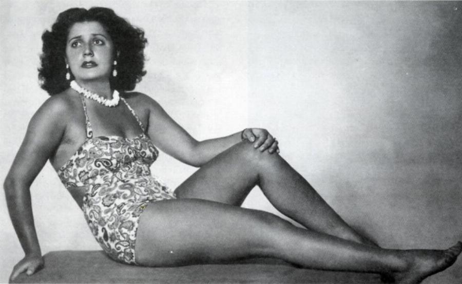 Ρένα Βλαχοπούλου: Η δολοφονία των γονιών της, η τολμηρή φωτογράφιση με μαγιό το ’50 και ο τσακωμός με τη Μελίνα Μερκούρη