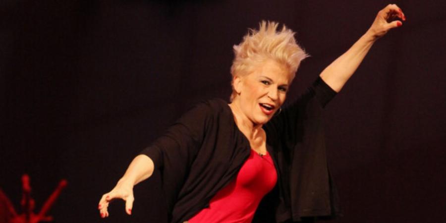 Χρύσα Ρώπα: Η υιοθεσία, ο χωρισμός με τον Θανάση Λάλα, ο νεαρός γιος της, το εγγόνι της, η ανεργία και ο καρκίνος