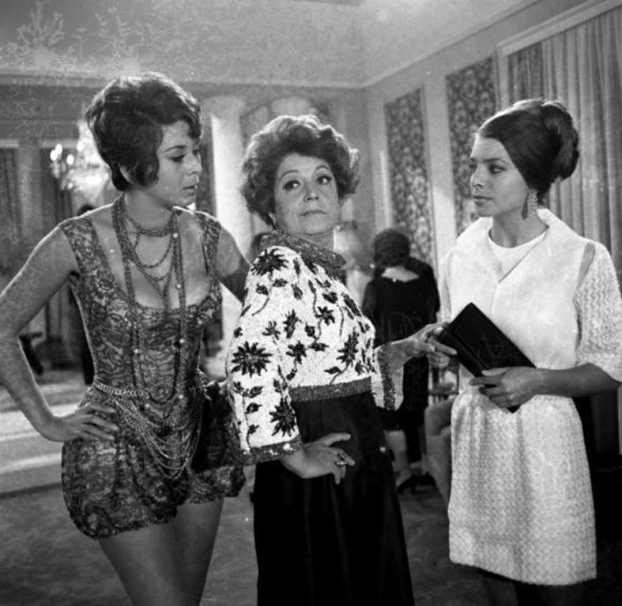 Ρία Δελούτση: Η επιτυχίες στα καλλιστεία, η απομάκρυνση από τα φώτα και η απώλεια του γιου της, που της τσάκισε τη ζωή