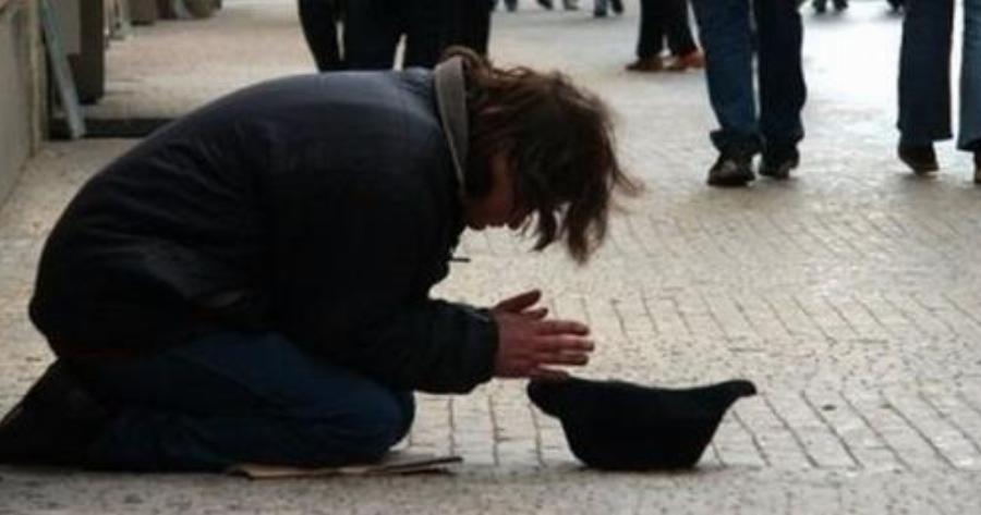 «Πάρτε ό,τι θέλετε και θα τα πληρώσω εγώ!» μου είπε η ταμίας όταν χώρισα και ζητιάνευα