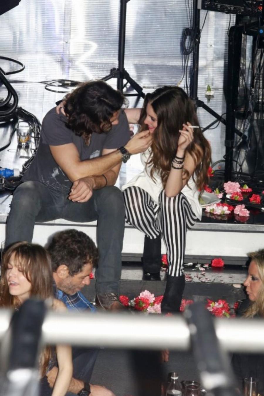 Σπάνιες και αδημοσίευτες φωτογραφίες διάσημων ζευγαριών: 10 εικόνες από την πρώτη κοινή τους εμφάνιση