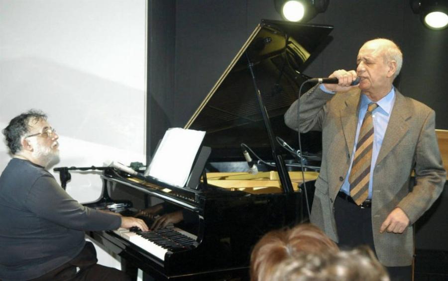 Η ιστορία της «Ρόζας»: Το κομμάτι που για 20 χρόνια έμεινε στα αζήτητα – Το πήρε ο Μητροπάνος και το έκανε τεράστια επιτυχία