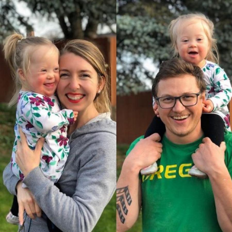 Μια μαμά που έφερε στον κόσμο δίδυμα με σύνδρομο Down ανοίγει την καρδιά της και συγκινεί