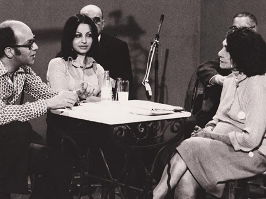 Ρόζα Εσκενάζυ: Το πραγματικό όνομα, η λογοκρισία του Μεταξά, η συνεργασία με την Χαρούλα Αλεξίου και ο πρόχειρος τάφος της