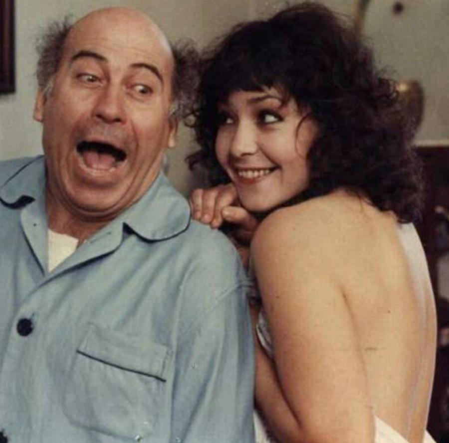 Βίνα Ασίκη: Η ομορφότερη πρωταγωνίστρια των 80’s, οι μάχες στα δικαστήρια και ο λόγος απόσυρσης από τη δημοσιότητα