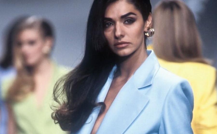 Βίκυ Κουλιανού: H καλλονή των 90’s μεγαλώνει φυσικά και χωρίς πλαστικές επεμβάσεις
