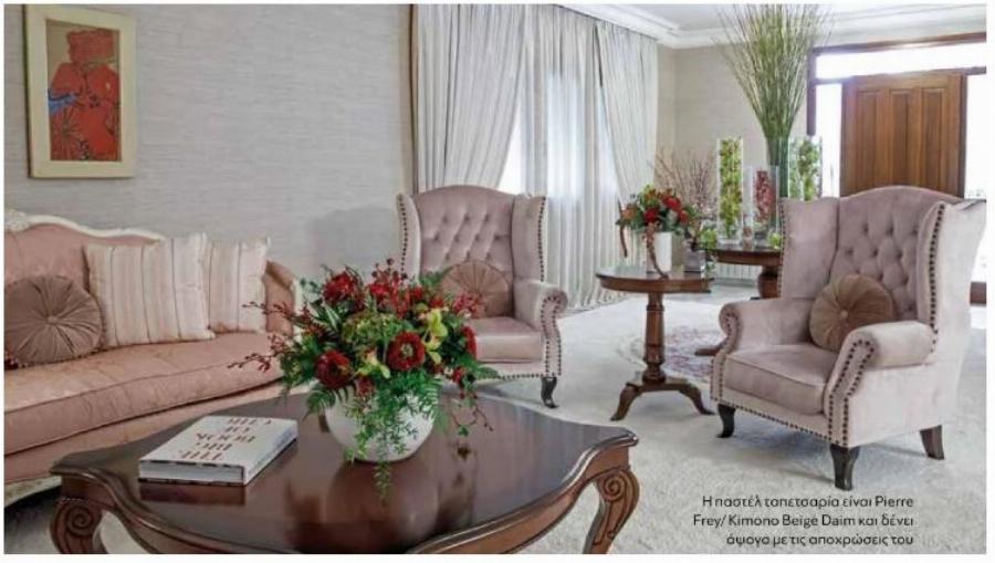 Νίκος Κοκλώνης: Η πολυτελής ζωή, το σπίτι που είναι αληθινό παλάτι και ο Χριστουγεννιάτικος στολισμός