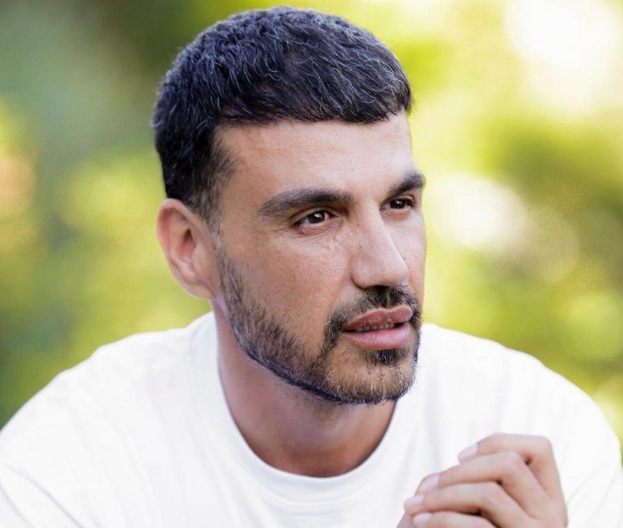 Παντελής Τουτουντζής: «Τα παιδιά μου μεγαλώνουν με δύο μπαμπάδες, σημασία έχει η αγάπη»