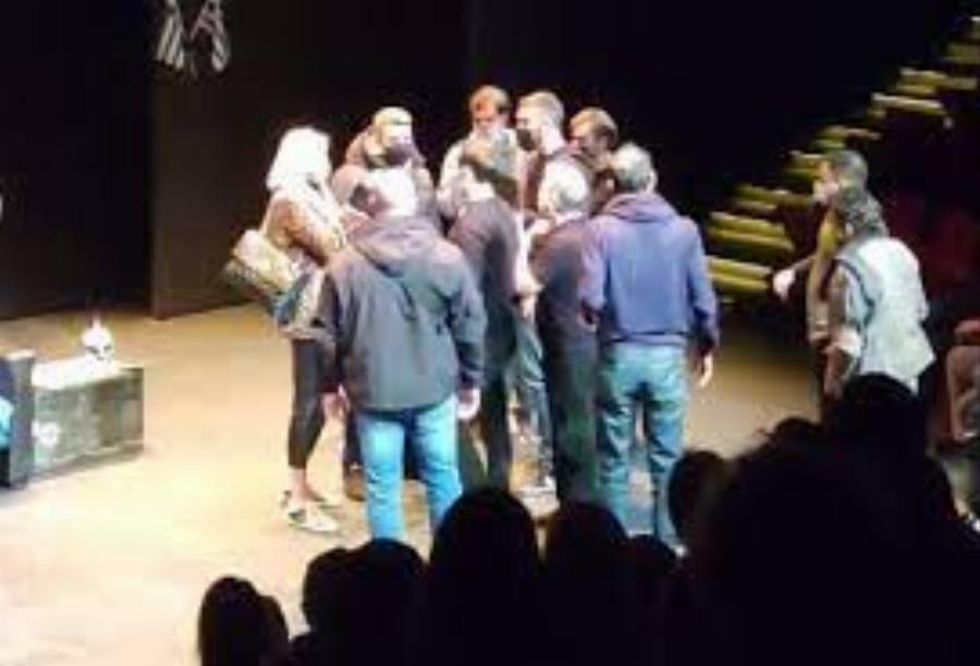 Μάριος Αθανασίου: «Σκέφτηκα να ανέβω και να σταματήσω παιδική παράσταση»