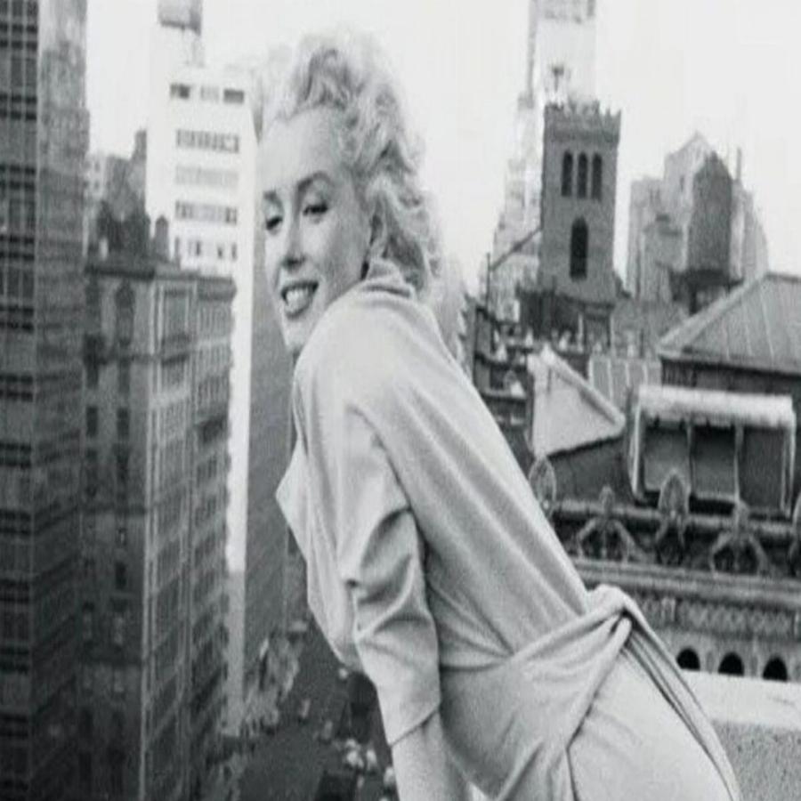 Μέριλιν Μονρόε: Η απαράμιλλη γοητεία, τα λόγια που άφησαν ιστορία και το τραγικό τέλος